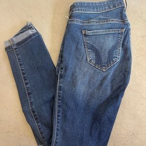 Hollister Jeans !